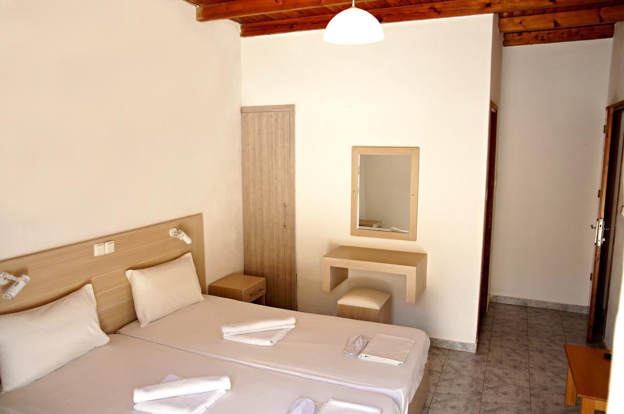 Madares Hotel ลูโตร ภายนอก รูปภาพ