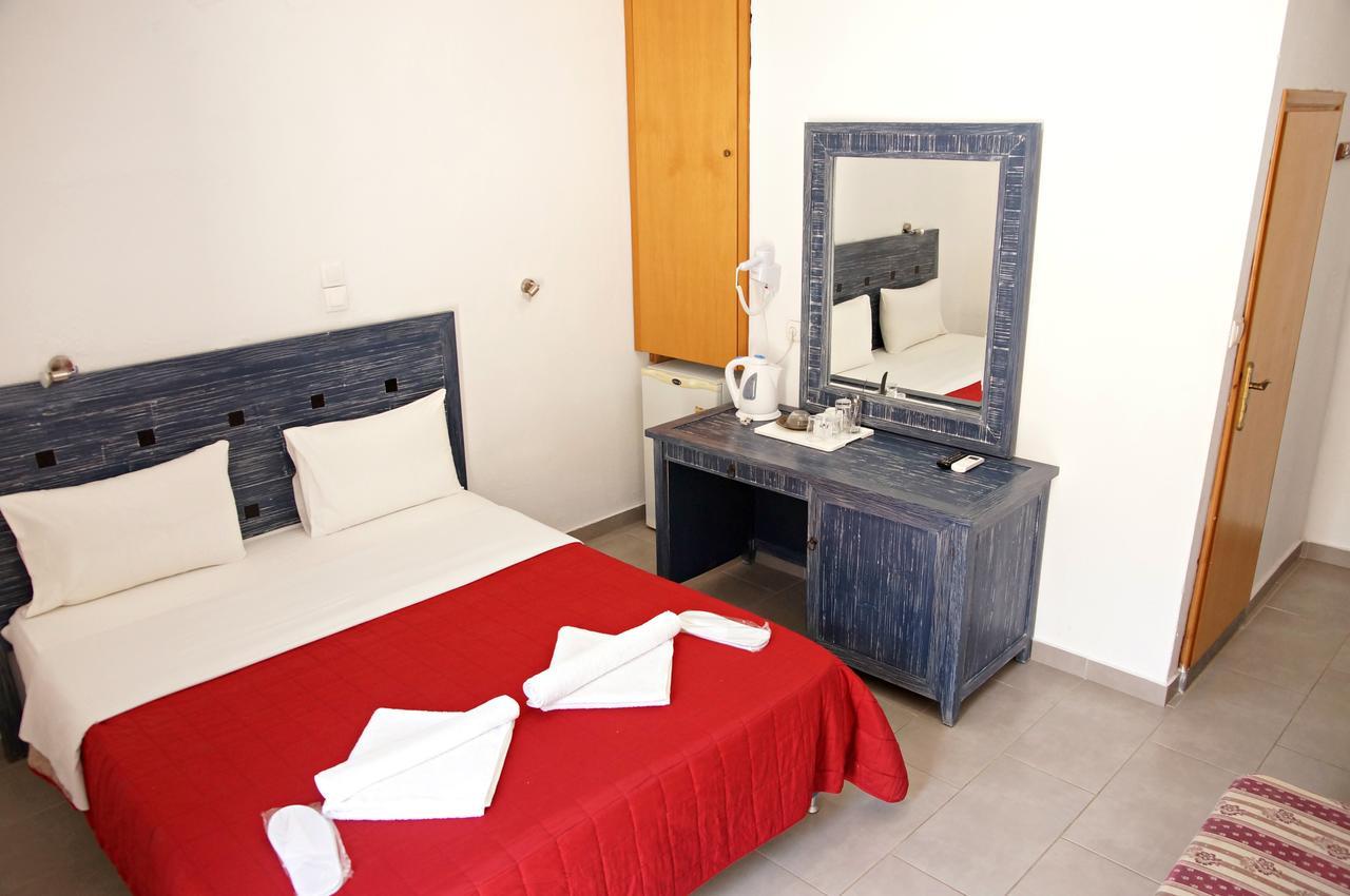 Madares Hotel ลูโตร ภายนอก รูปภาพ