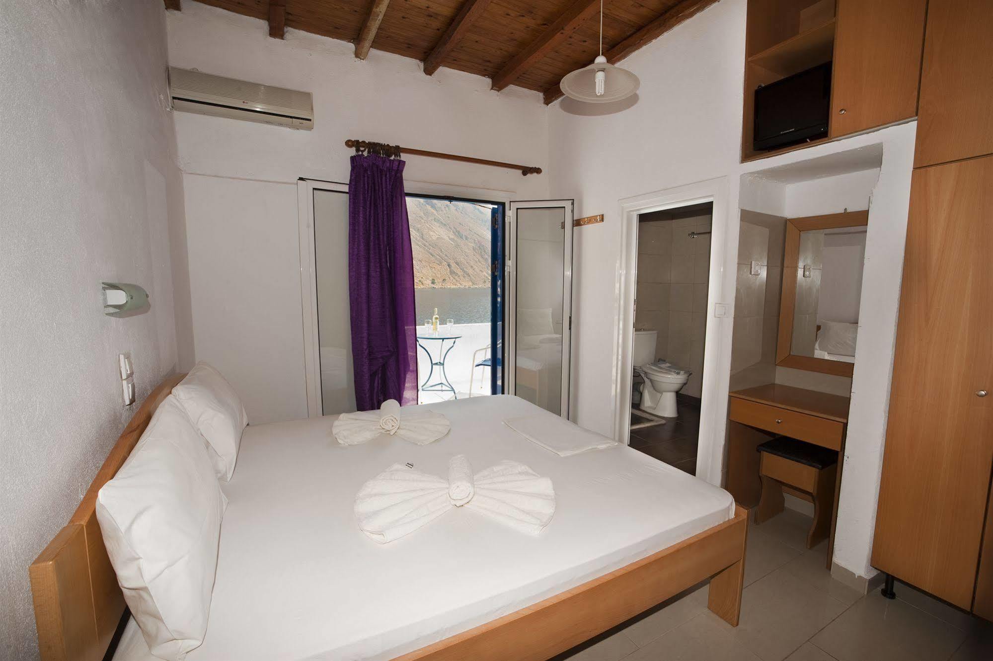 Madares Hotel ลูโตร ภายนอก รูปภาพ